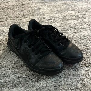 Nike Tiempo Sneaker 3Y